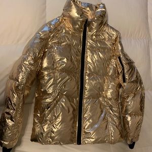 Perfect winter coat. Gold metallic puffer coat